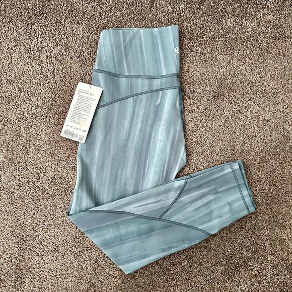 New Lululemon In Movement High-Rise Tight Everlux 25" Size 10 - Picture 1 of 3